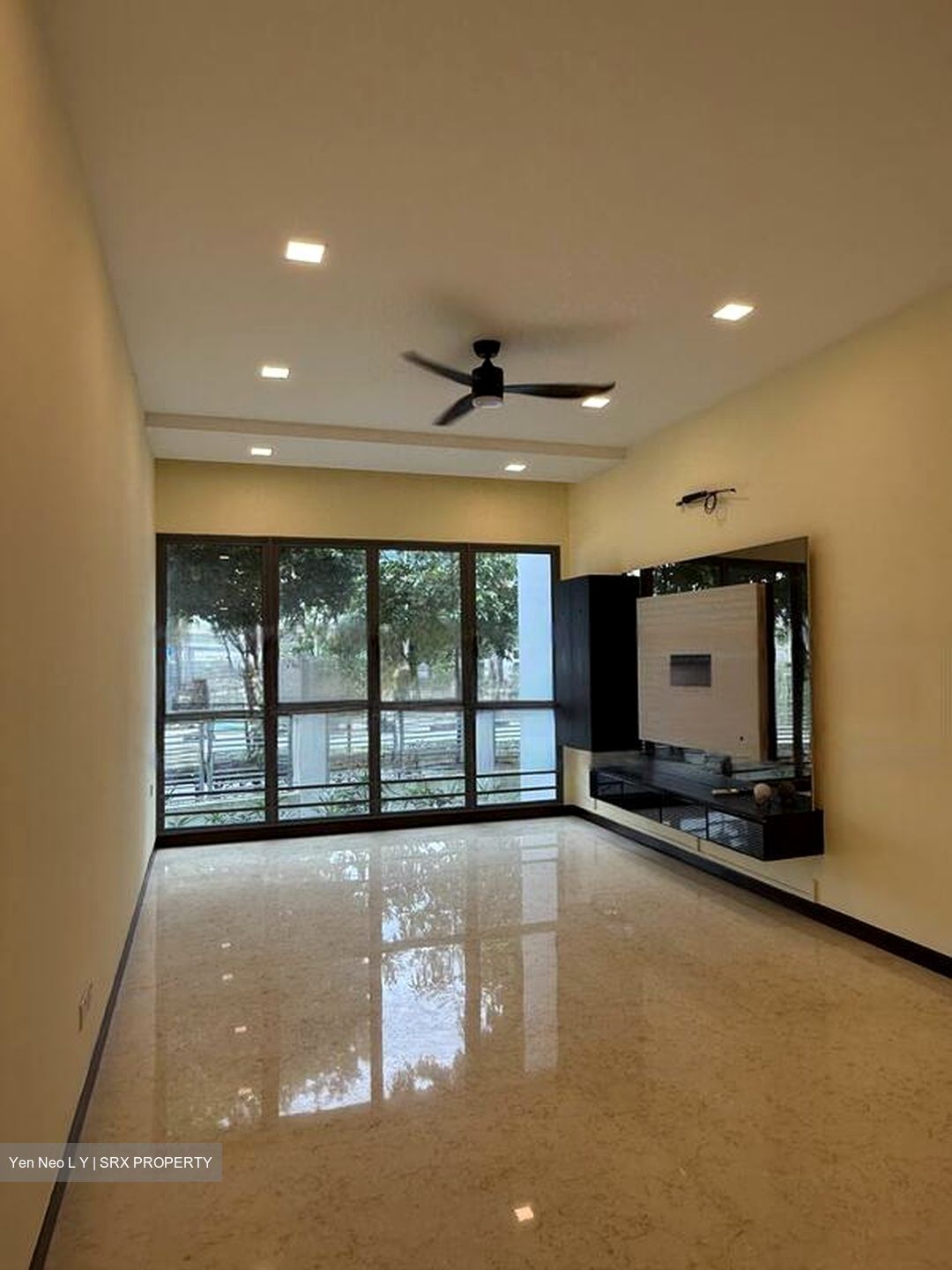 The Waterina (D14), Apartment #483540721